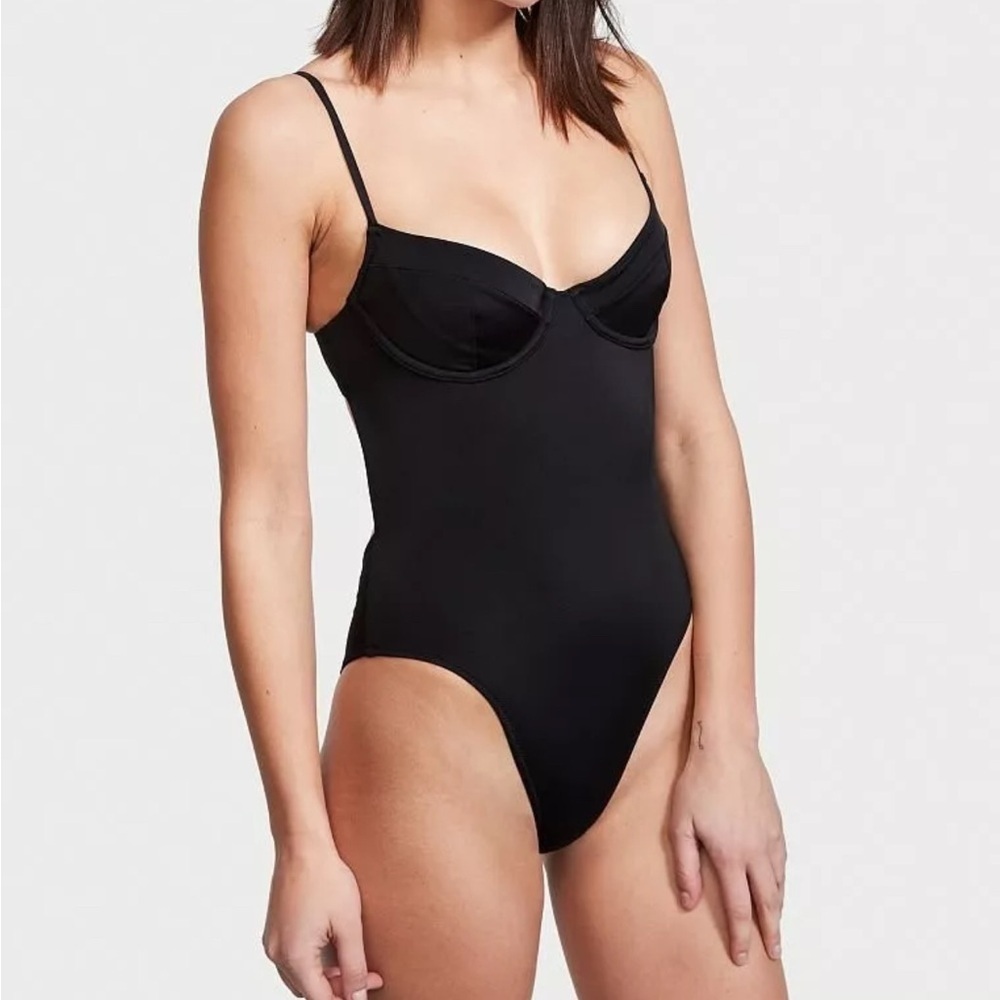 Victoria's Secret Essential Wicked One-Piece Swimsuit Solid BLACK Underwire: Med